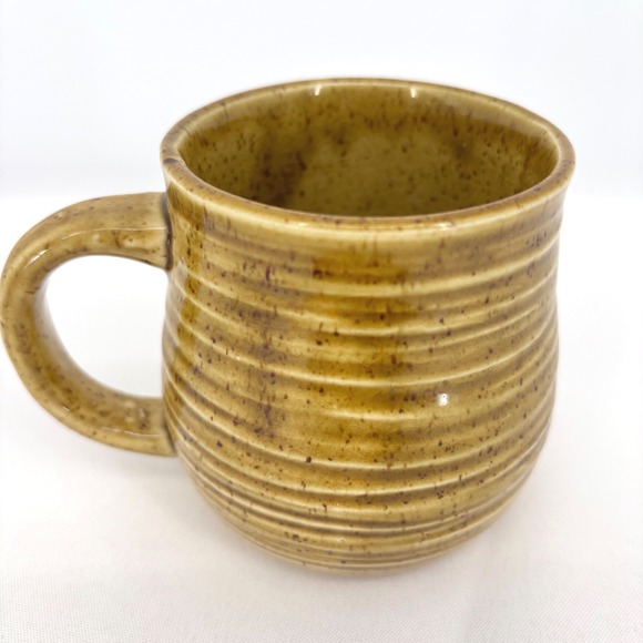 Vintage Speckled Stoneware Coffee Mug Mustard Yellow Floral Butterfly Japan - Picture 2 of 4